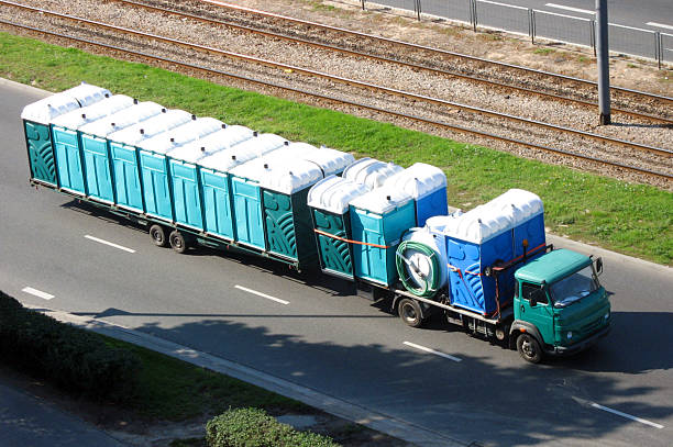 Best Porta potty delivery and setup  in Dwight, IL